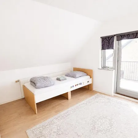 The Lighthouse - 170m2 5-bedroom House For 8 Persons In Odense - Free Parking * Agedrup