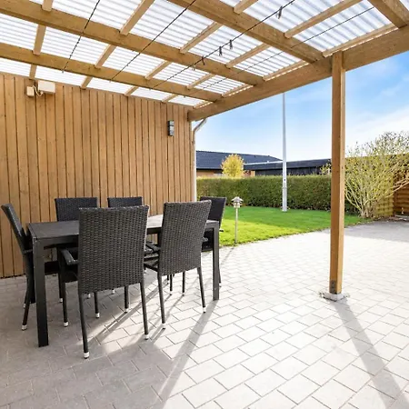 Villa The Lighthouse - 170m2 5-bedroom House For 8 Persons In Odense - Free Parking *